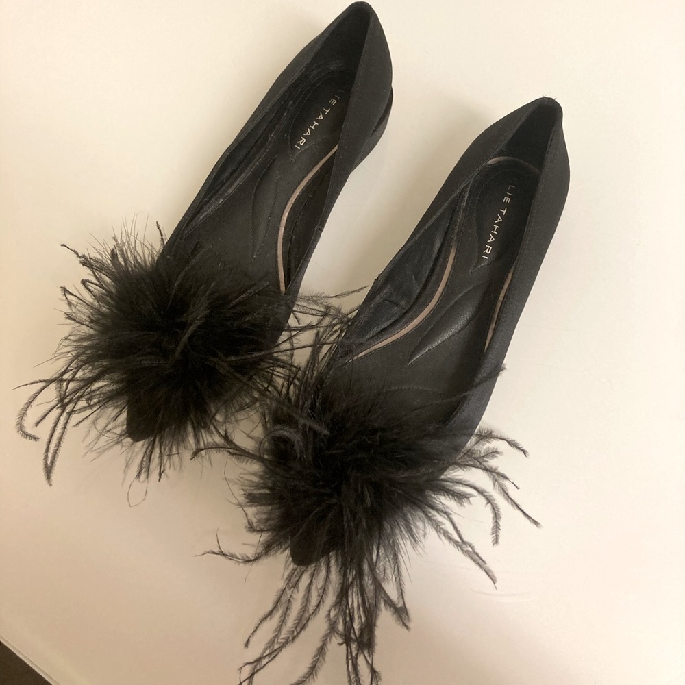 Elie Tahari Black Flats with Pompom